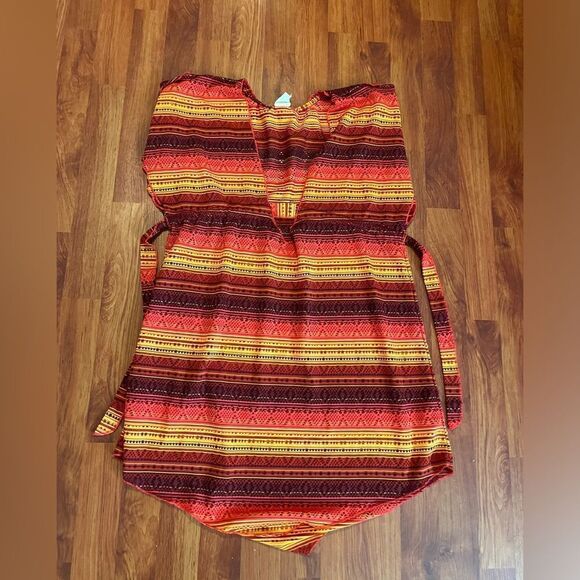 BECCA Swimwear Coverup
Multicolor Size M/L. - Picture 8 of 11